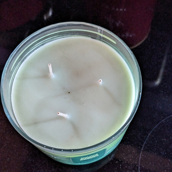 🕯️🌊NWT BATH & BODY WORKS WHITE BARN 3 WICK CANDLE in Warm Ocean Breeze - Picture 2 of 4